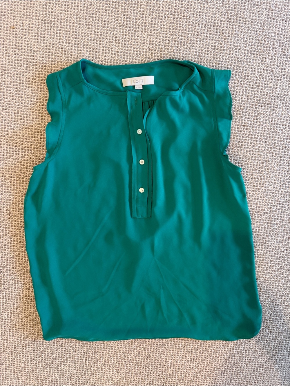 Loft emerald green sleeveless blouse - size S